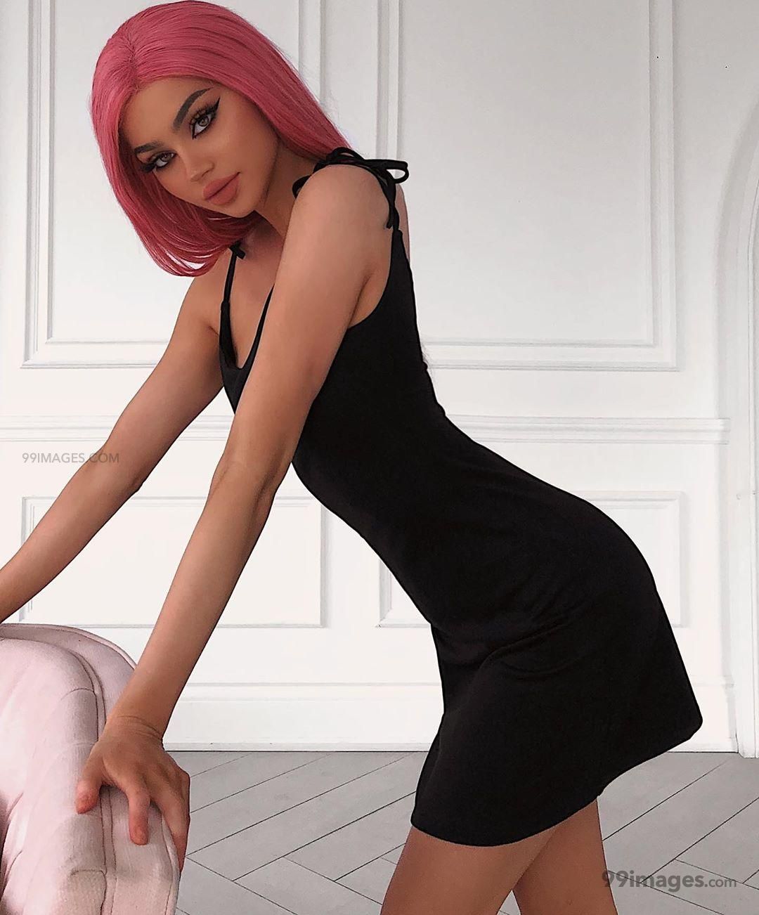 Kristen Hancher Wallpapers - Wallpaper Cave - Kristen Hancher: Sexy Pics Of The Playful TikTok Sensation