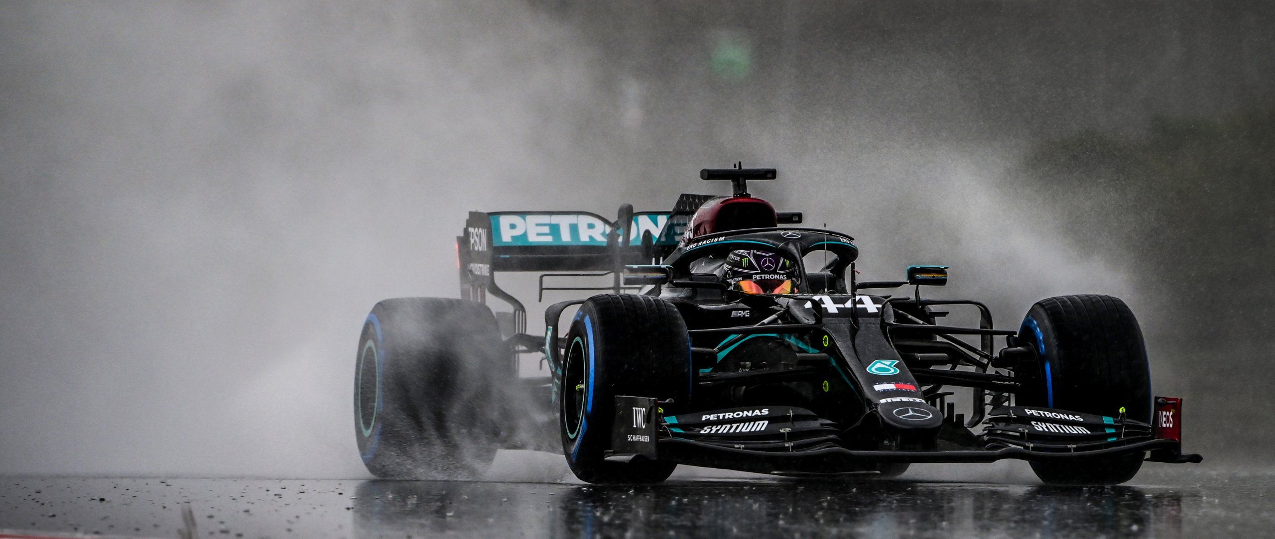 Tough Qualifying for Mercedes in Istanbul