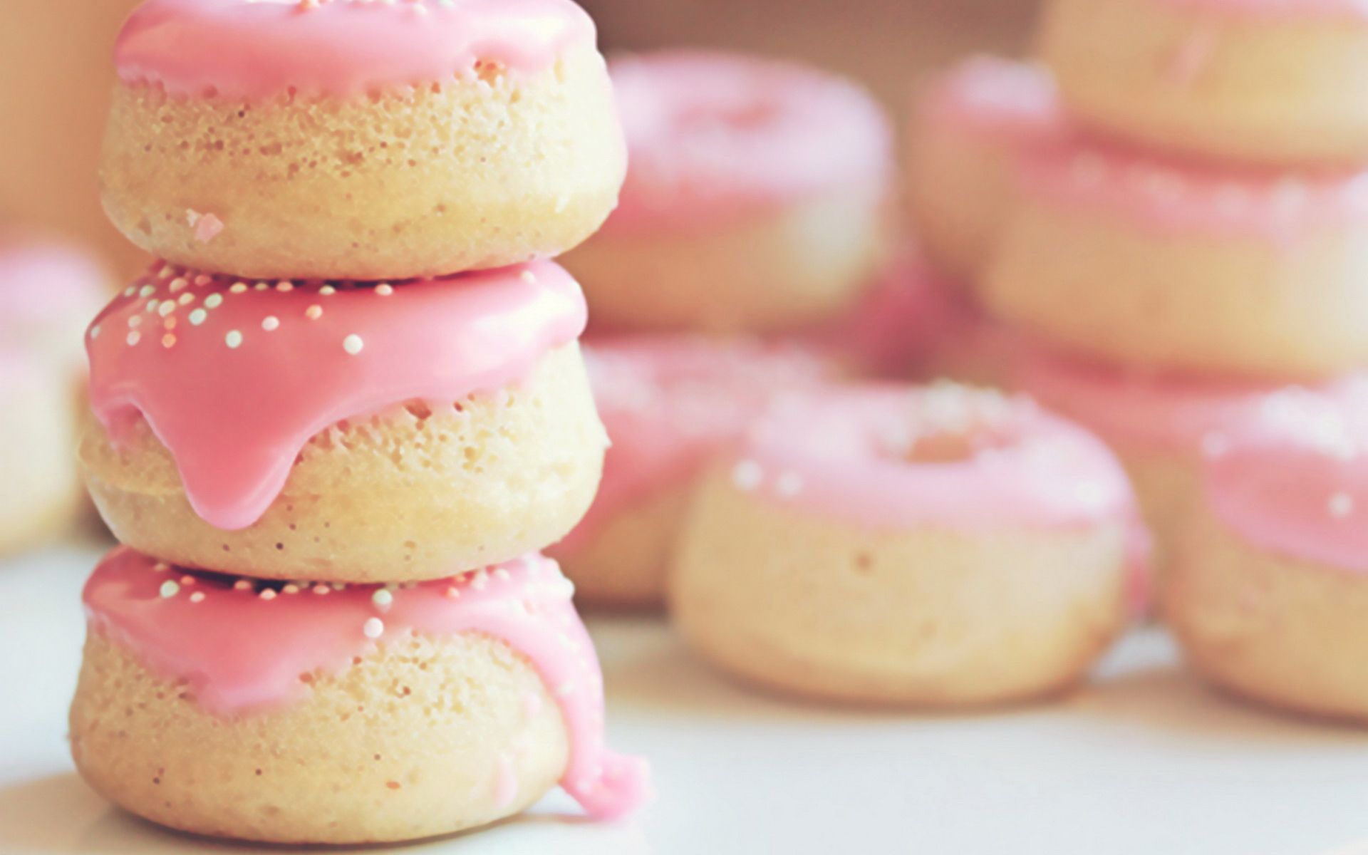 Cute Pastry wallpaperx1200