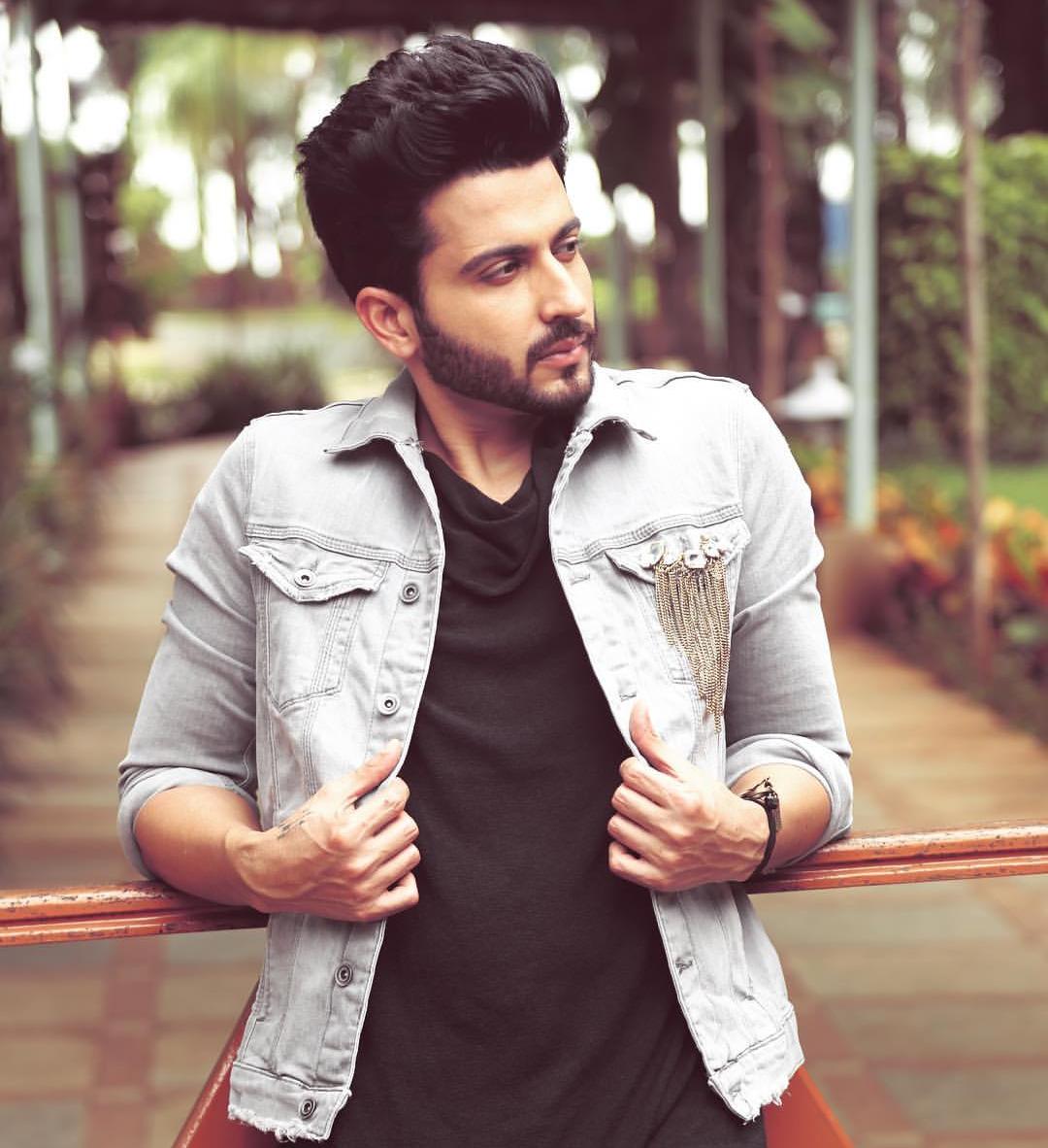 Dheeraj Dhoopar your own hero! #DheerajSays #DheerajDhoopar #MorningMotivation #MondayMotivation #BeUnique #BeYou