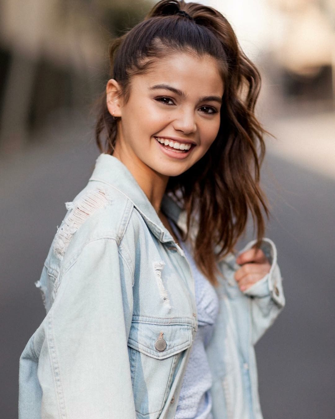 Siena Agudong. Famous women, Siena, Fashion