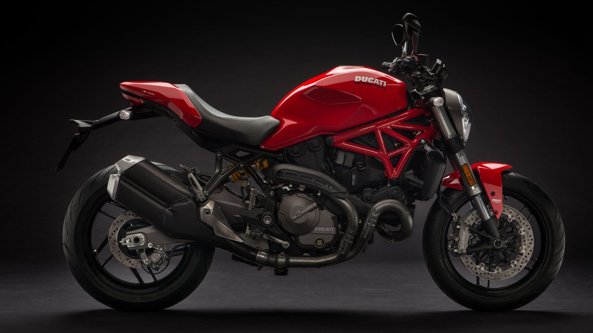 Ducati Monster 821 / 821 Stealth .webbikeworld.com