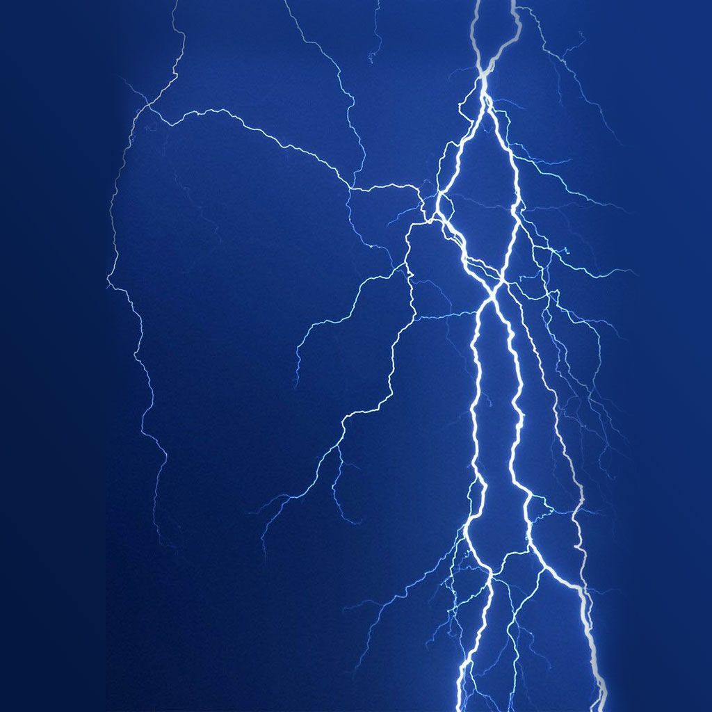 blue lightning. Lightning, Lightning storm, Lightning strikes