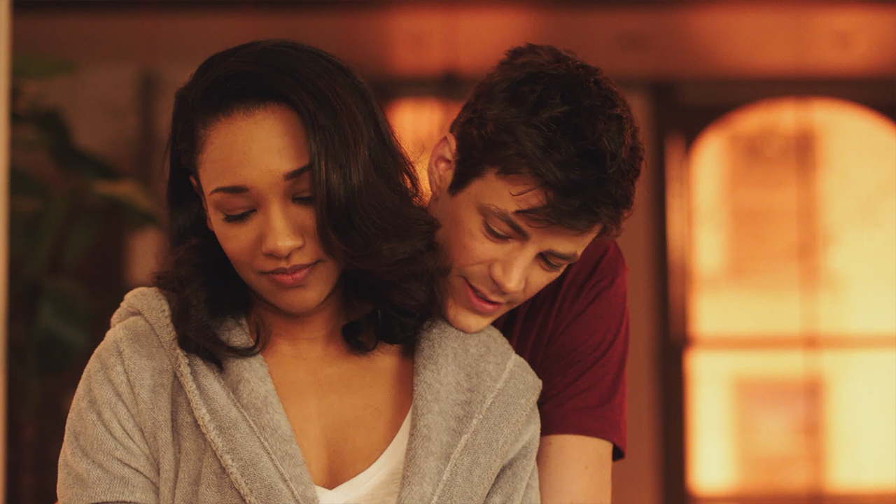 The Flash': Barry and Iris Can't Stop Making Out in This Season 4 Deleted Scene (Exclusive)