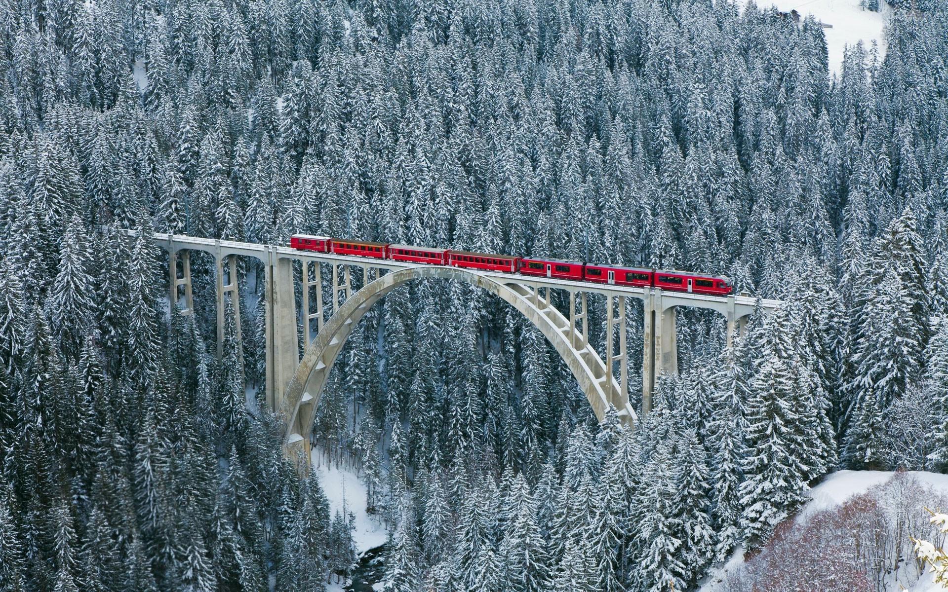 Winter Train HD Wallpaper