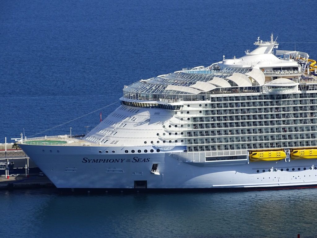 Photos: Symphony of the Seas Industry News