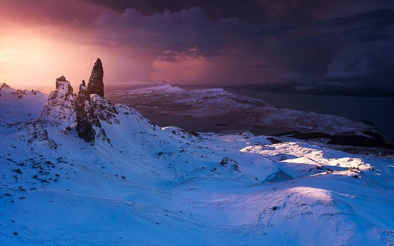 nature, Landscape, Winter, Sunrise, Old Man Of Storr, Snow, Clouds, Sea, Island, Summit, Scotland Wallpaper HD / Desktop and Mobile Background