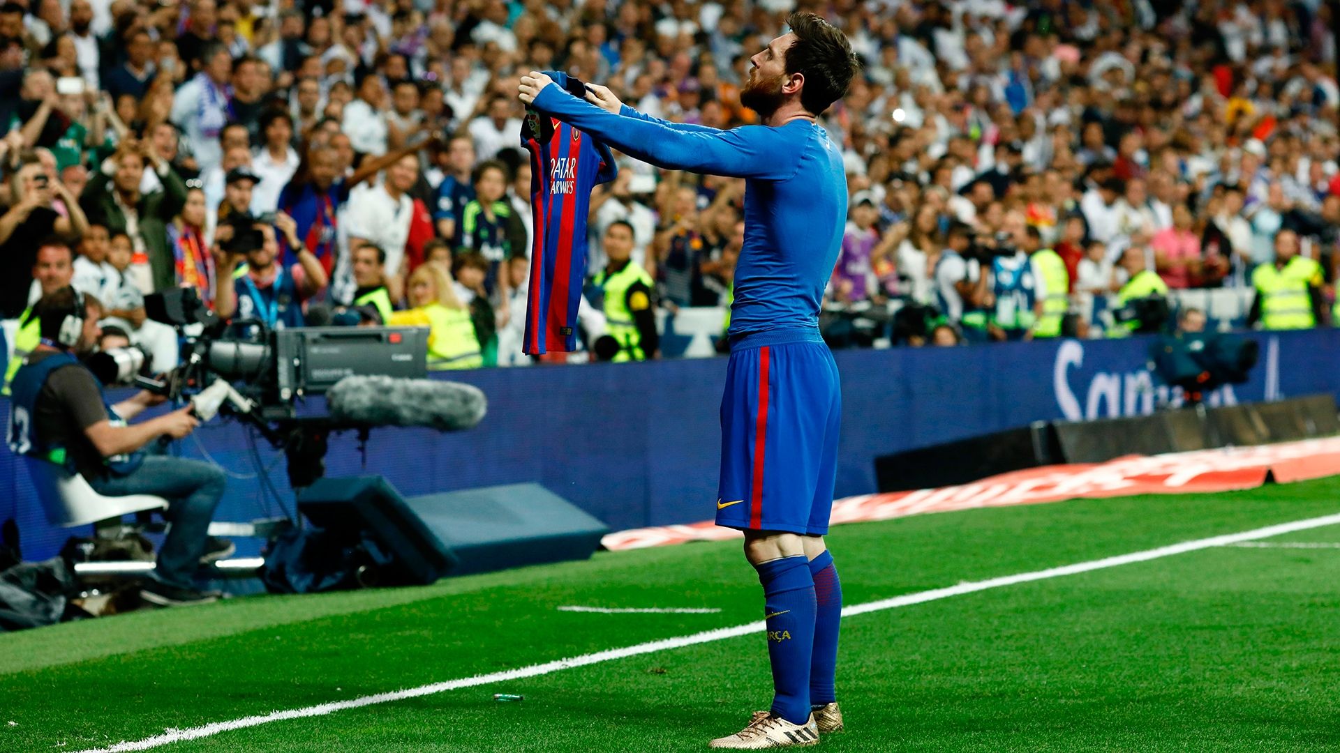 Messi Vs Real Madrid Wallpaper Messi Shirt Celebration