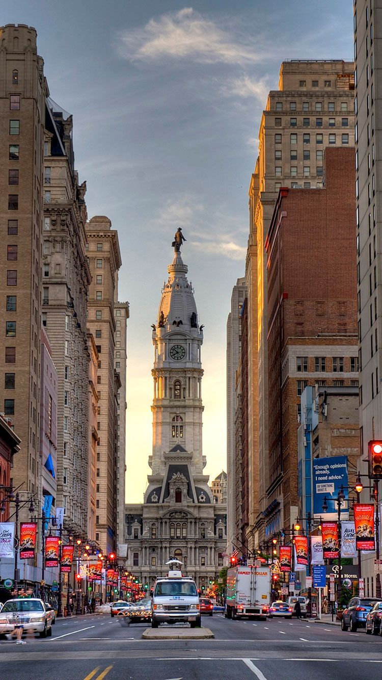 Street In City Of Philadelphia With A Tall Building Background, Downtown  Philadelphia Picture, Downtown, City Background Image And Wallpaper for  Free Download