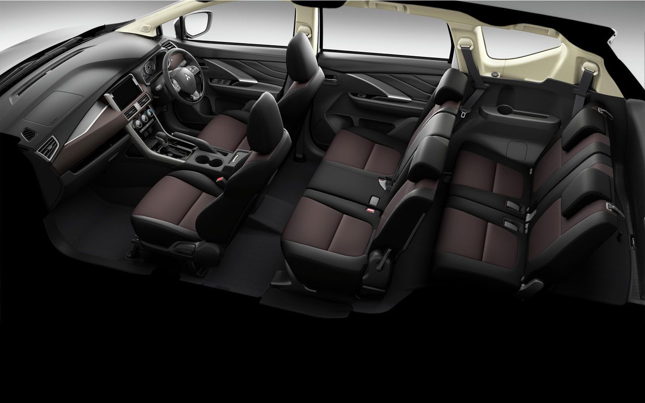 Mitsubishi Xpander Cross picture. Mitsubishi photo gallery