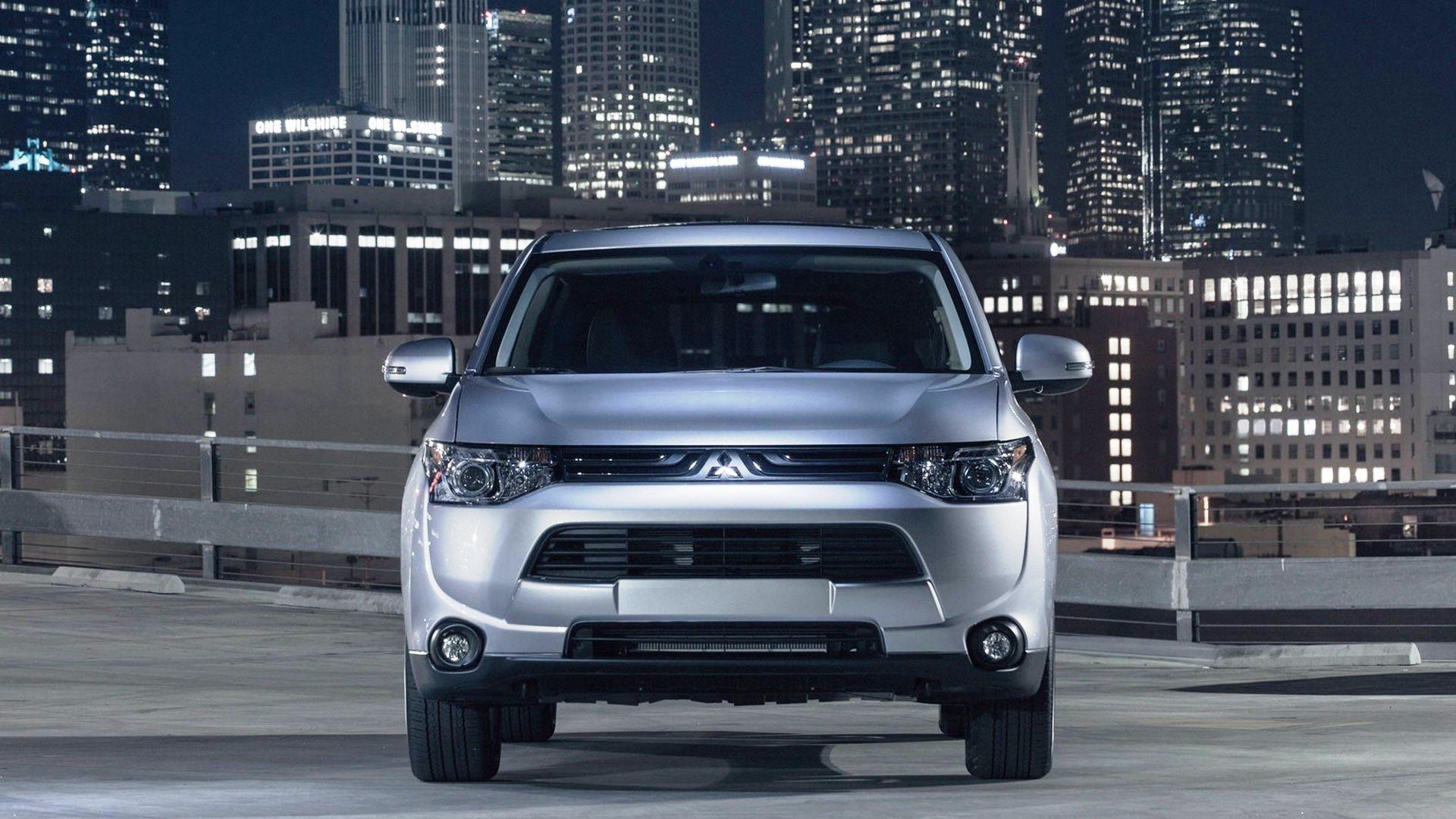 Daftar Harga Mitsubishi Cikarang. Telp. 0812 8956 0758