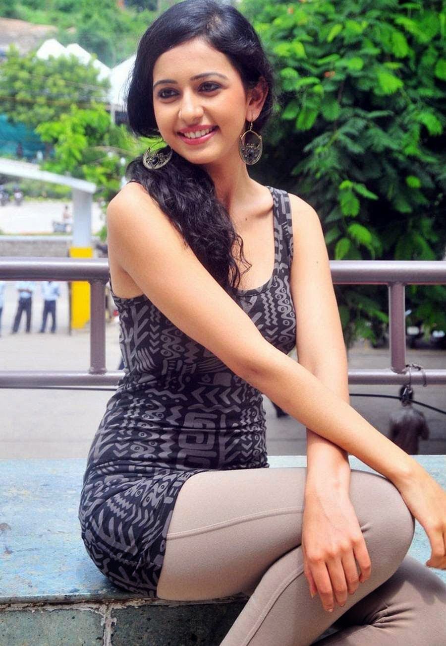 Yaariyan Movie Actress Rakul Preet Singh Photo & Wallpaper