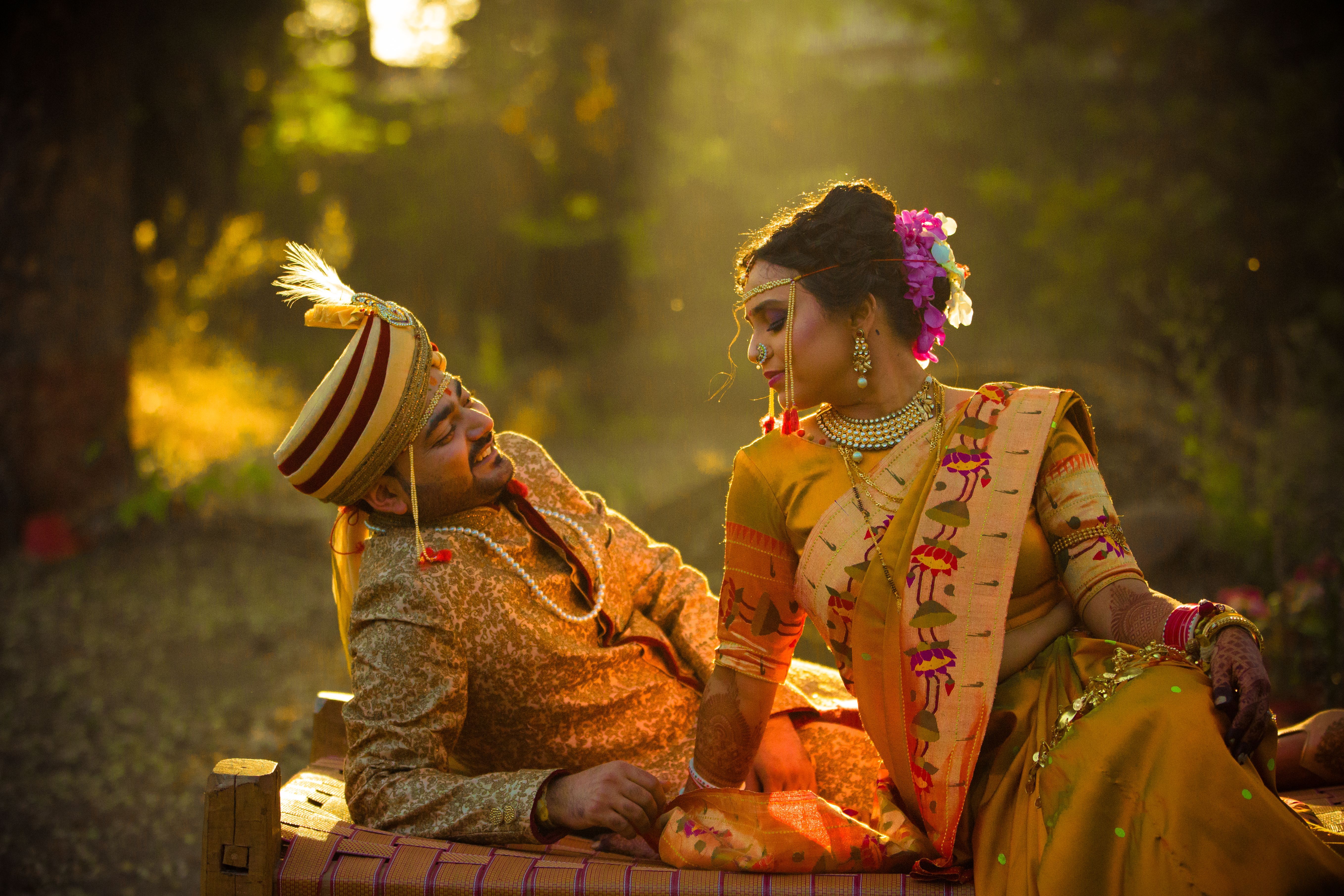 Couple Maharashtrian Bride Wedding Photography Poses Photo Delalaine Wedding