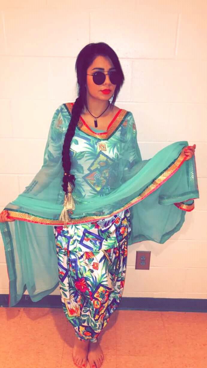 Jasmine Sandlas HD Wallpaper 2017