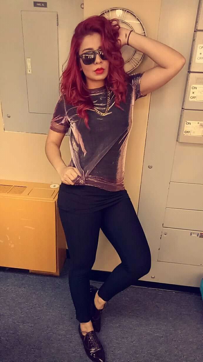 Jasmine Sandlas HD Wallpaper 2017