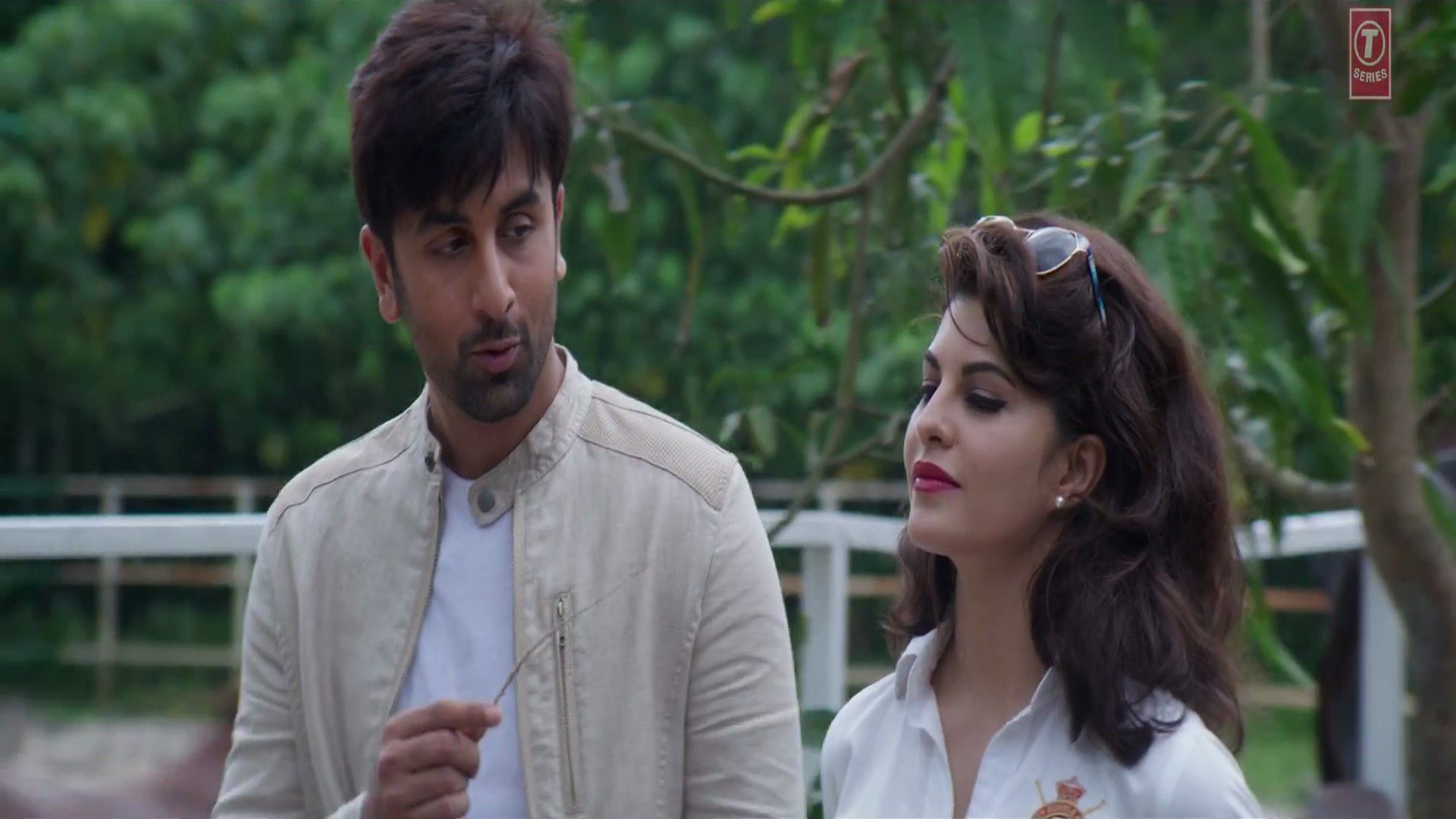 Ranbir Kapoor and Jacqueline Fernandez in New Bollywood Movie Roy HD Wallpaper