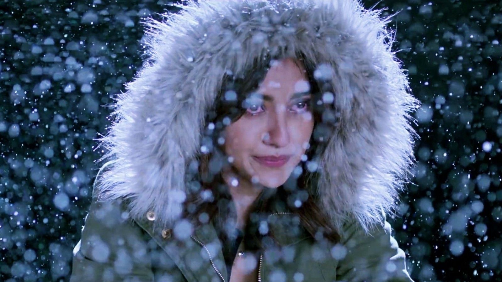 Neha Sharma In Tum Bin 2 Actress Wallpaper 10330