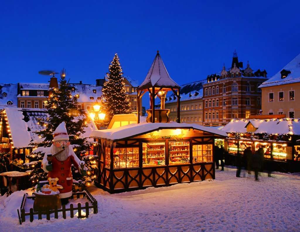 The Best European Christmas Market Cruises. Christmas markets germany, Christmas markets europe, Christmas in italy