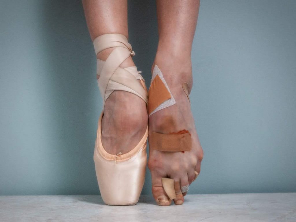 Pointe Shoes Wallpaper Free Pointe Shoes Background