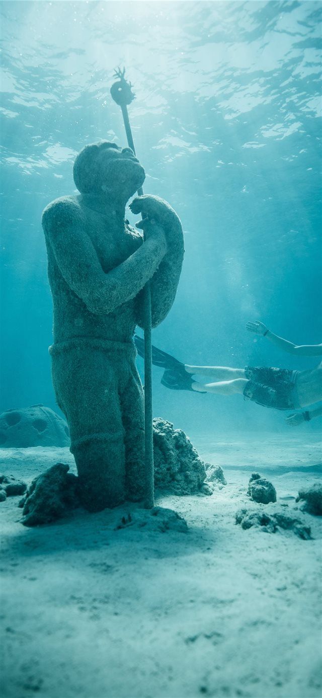 freediver iPhone X Wallpaper Free Download