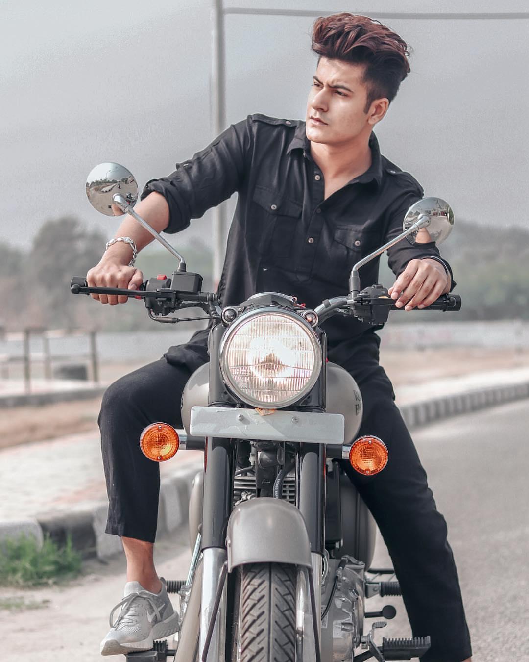 Manjul Khattar HD Wallpaper for Android