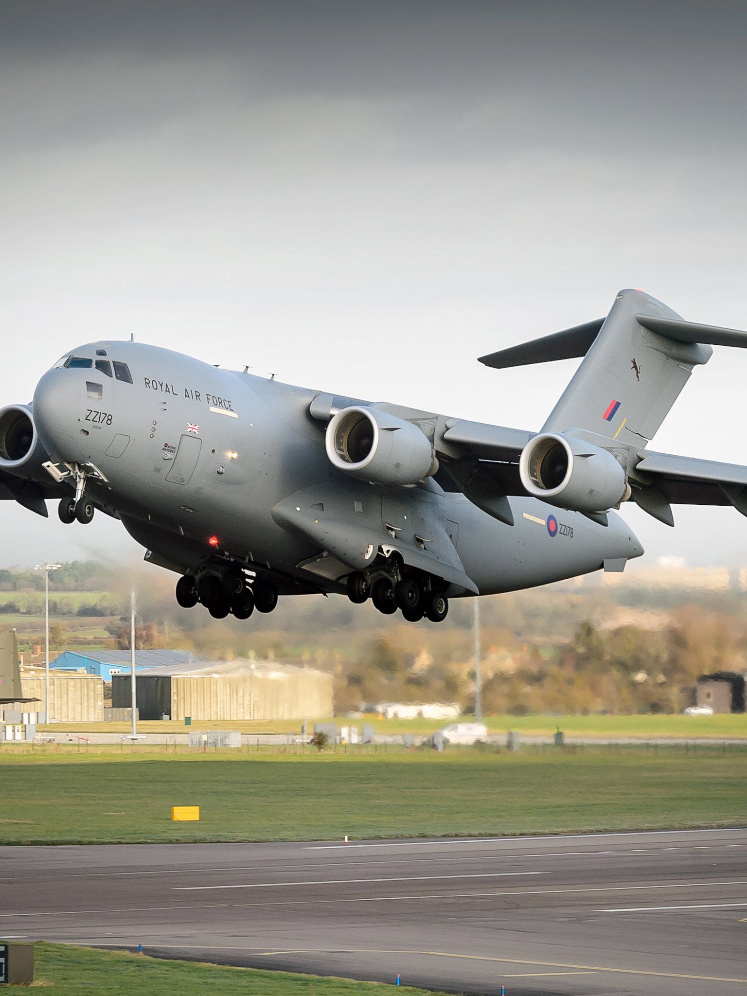 Free download Royal Air Force C17 Aircraft Wallpaper HD Wallpaper [2048x2048] for your Desktop, Mobile & Tablet. Explore Raf Wallpaper. Raf Wallpaper