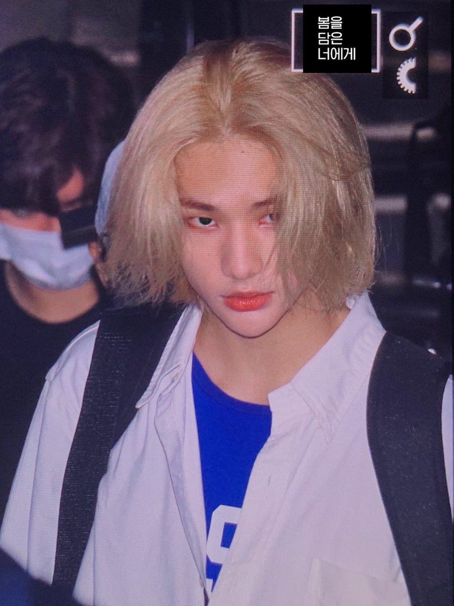 hyunjin pics never want his long hair to go away