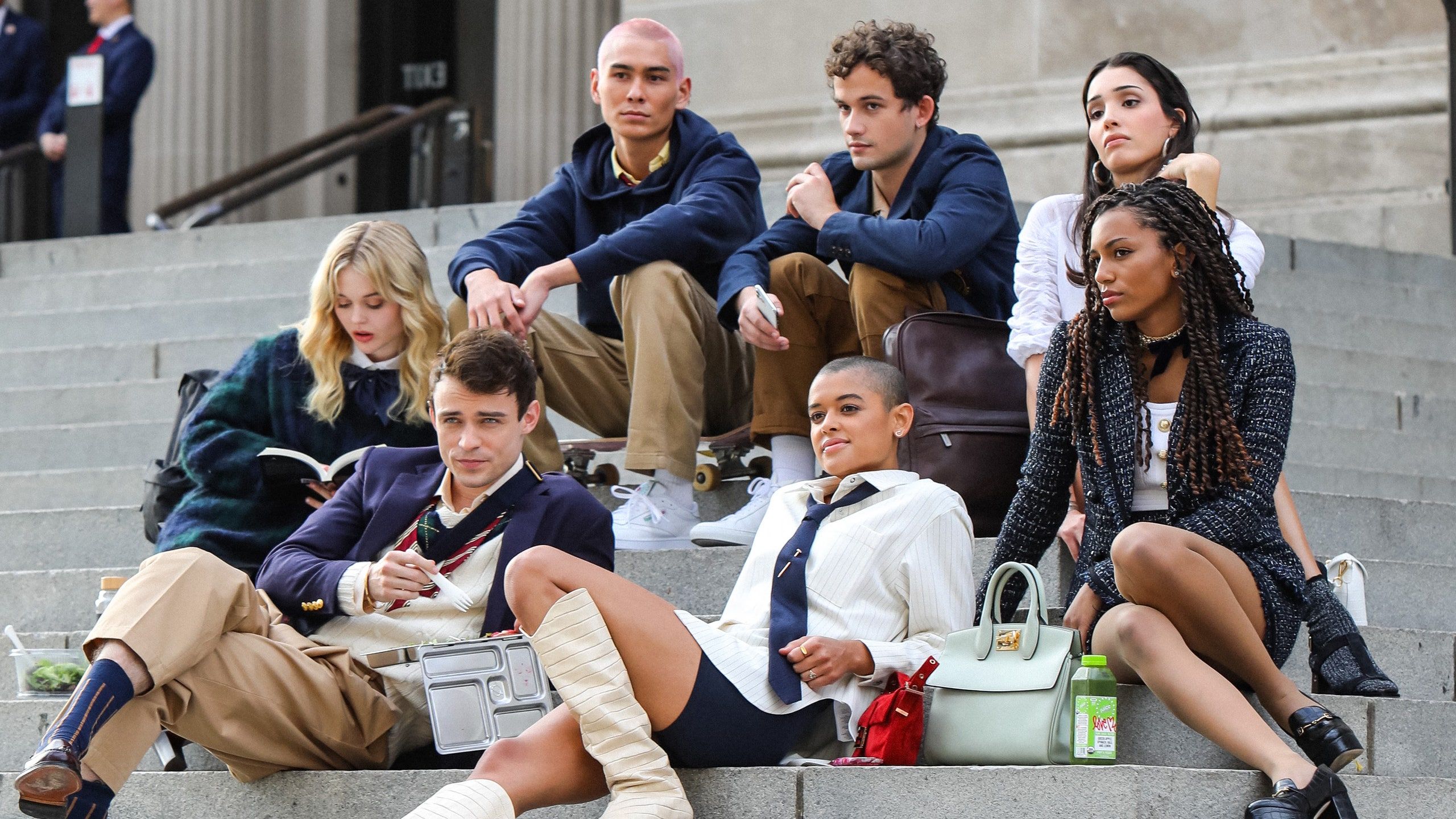 Gossip Girl Reboot vs OG Gossip Girl: How Does the Fashion Compare?