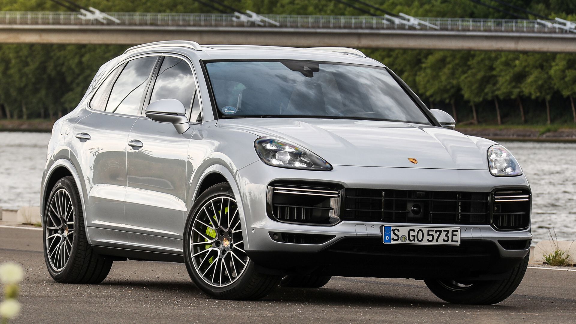 Vehicles Porsche Cayenne Turbo S Porsche Mid Size Car Crossover Car SUV Hybrid Car Luxury Car Silver Car Car HD Wallpaper Background Image