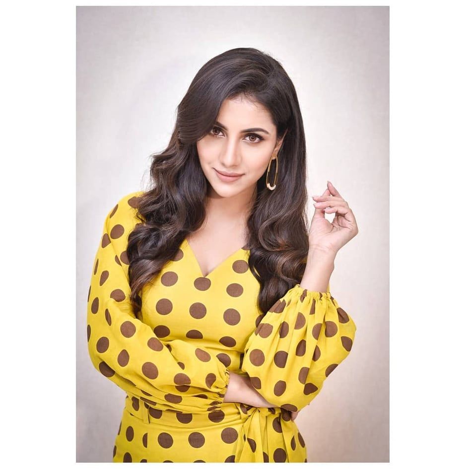 starbonggirl: Rukmini Maitra Beautiful HD Photo / Wallpaper, WhatsApp DP
