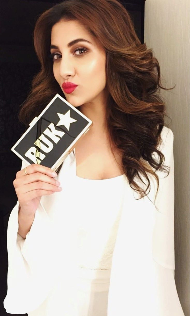 Rukmani Maitre. Photo galleries, Photo, Long hair styles