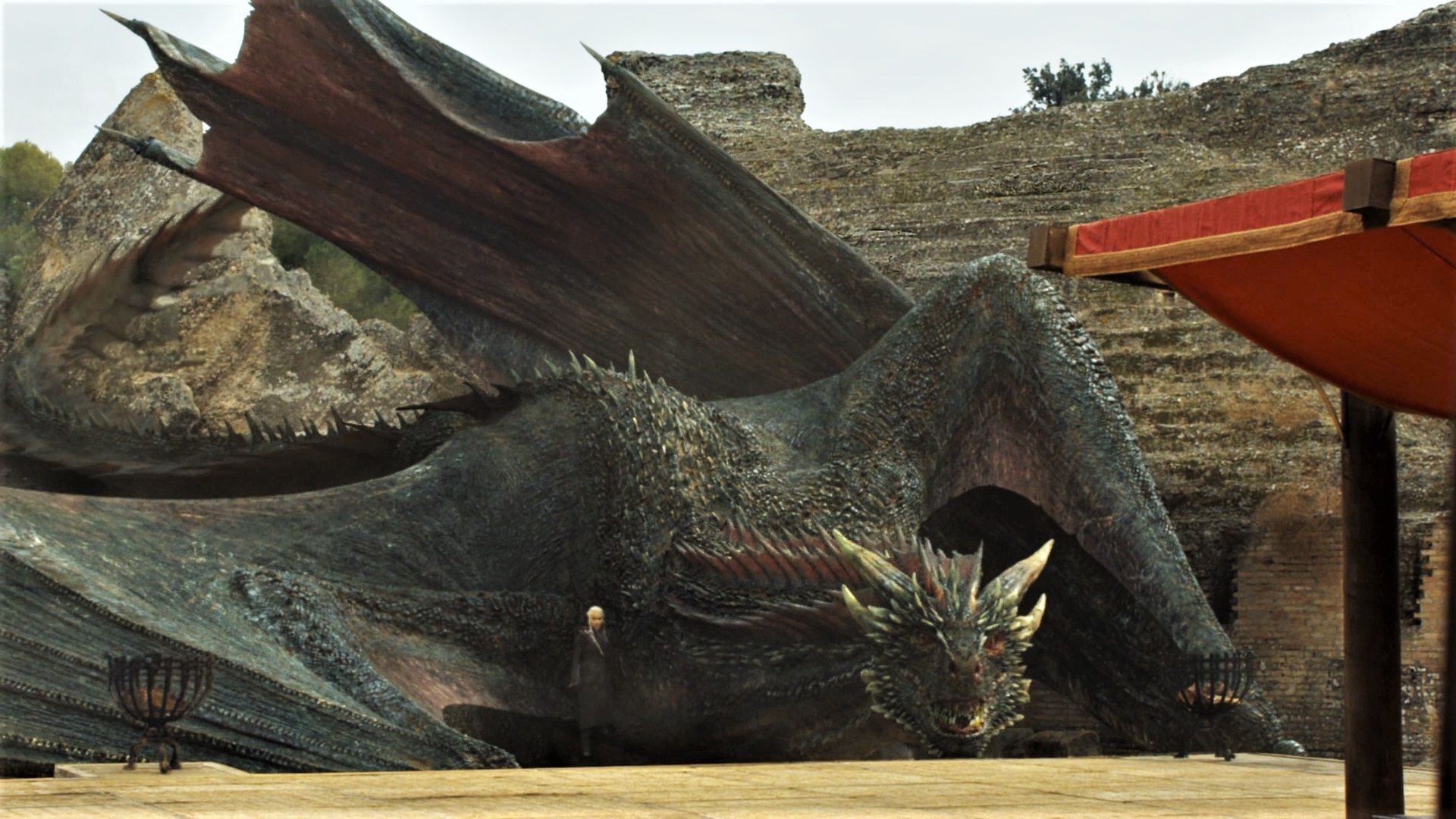Dragonpit set takes shape as Game of Thrones Season 8 Itálica shoot approaches. Watchers on the Wall. A Game of Thrones Community for Breaking News, Casting, and Commentary