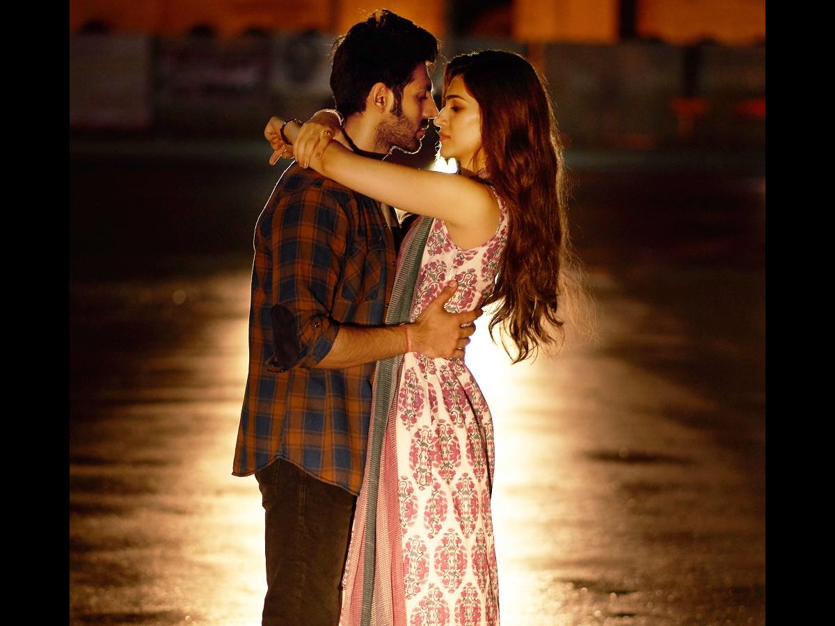 Luka Chuppi Movie Wallpapers - Wallpaper Cave Luka Chuppi Movie Wallpapers - Wallpaper Cave