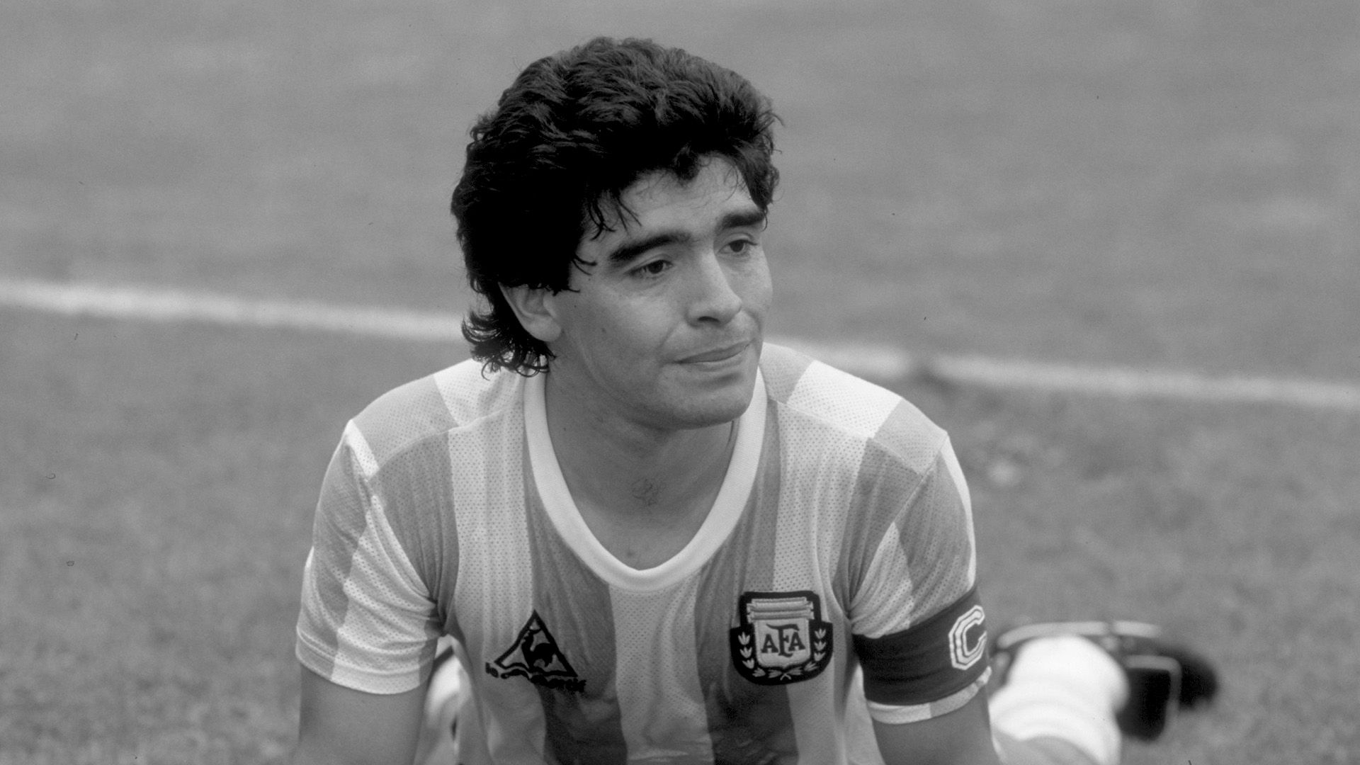 Falleció Diego Maradona. VIVO247.com · VIVO247.com