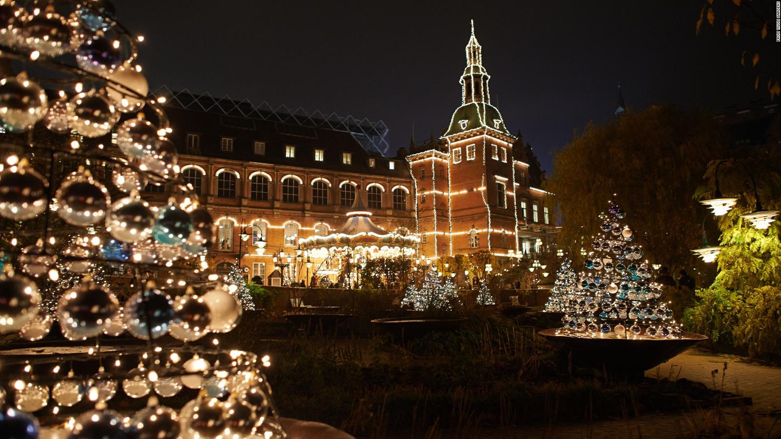 Christmas lights around the world: 9 spectacular displays