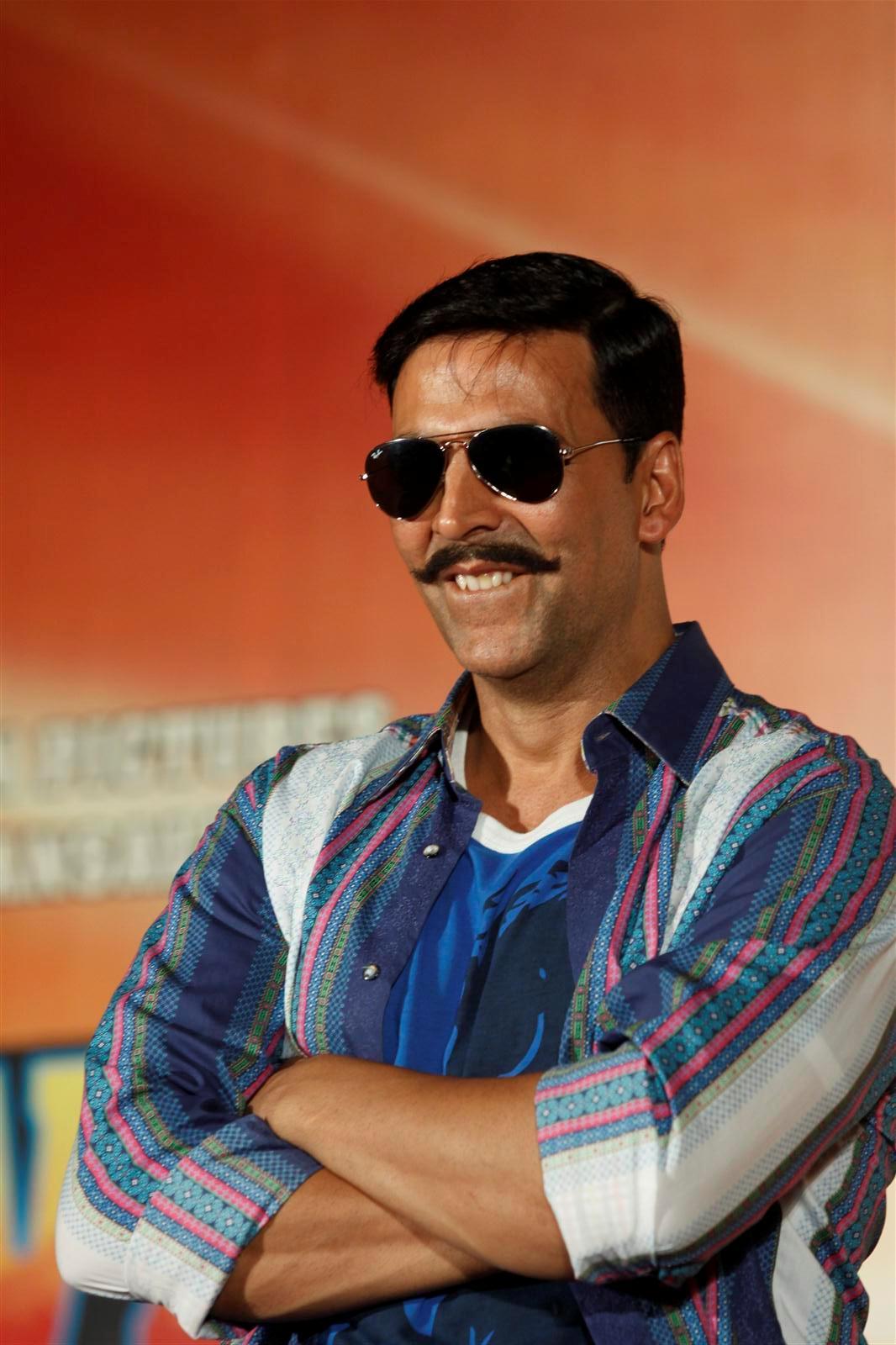 Rate Reviews: rowdy rathore Wallpapers