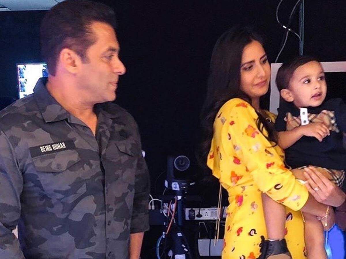 Photos: Salman Khan And Katrina Kaif Promote 'Bharat' At T 20 Finale. Hindi Movie News Of India