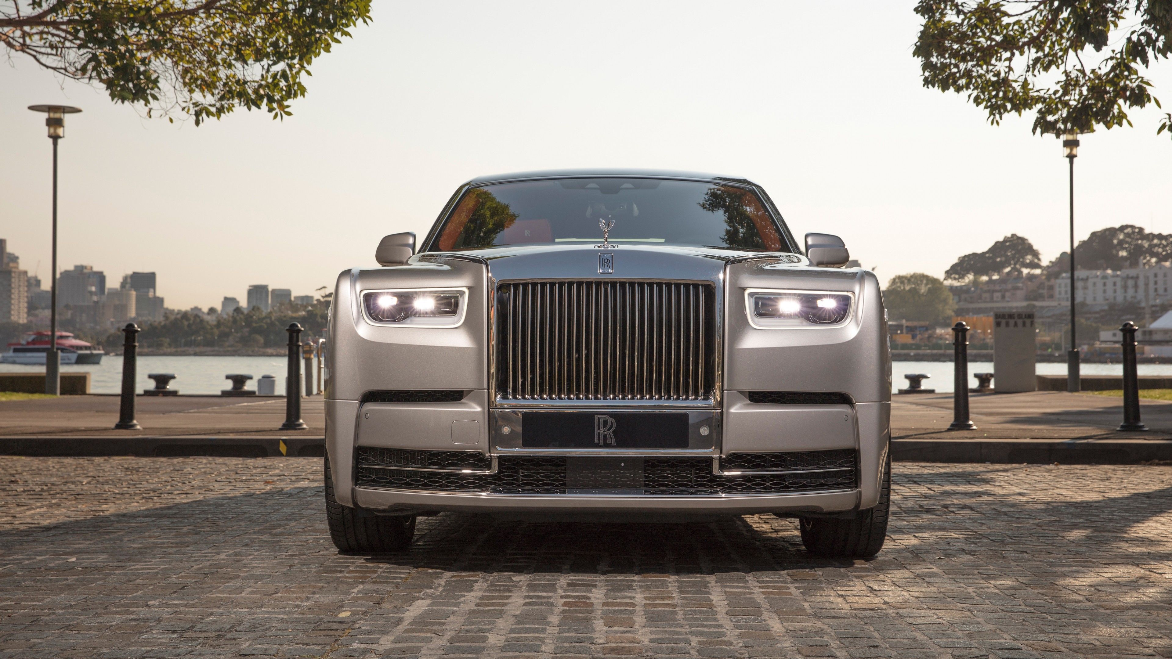 Rolls Royce Phantom 4K Wallpaper. HD Car Wallpaper