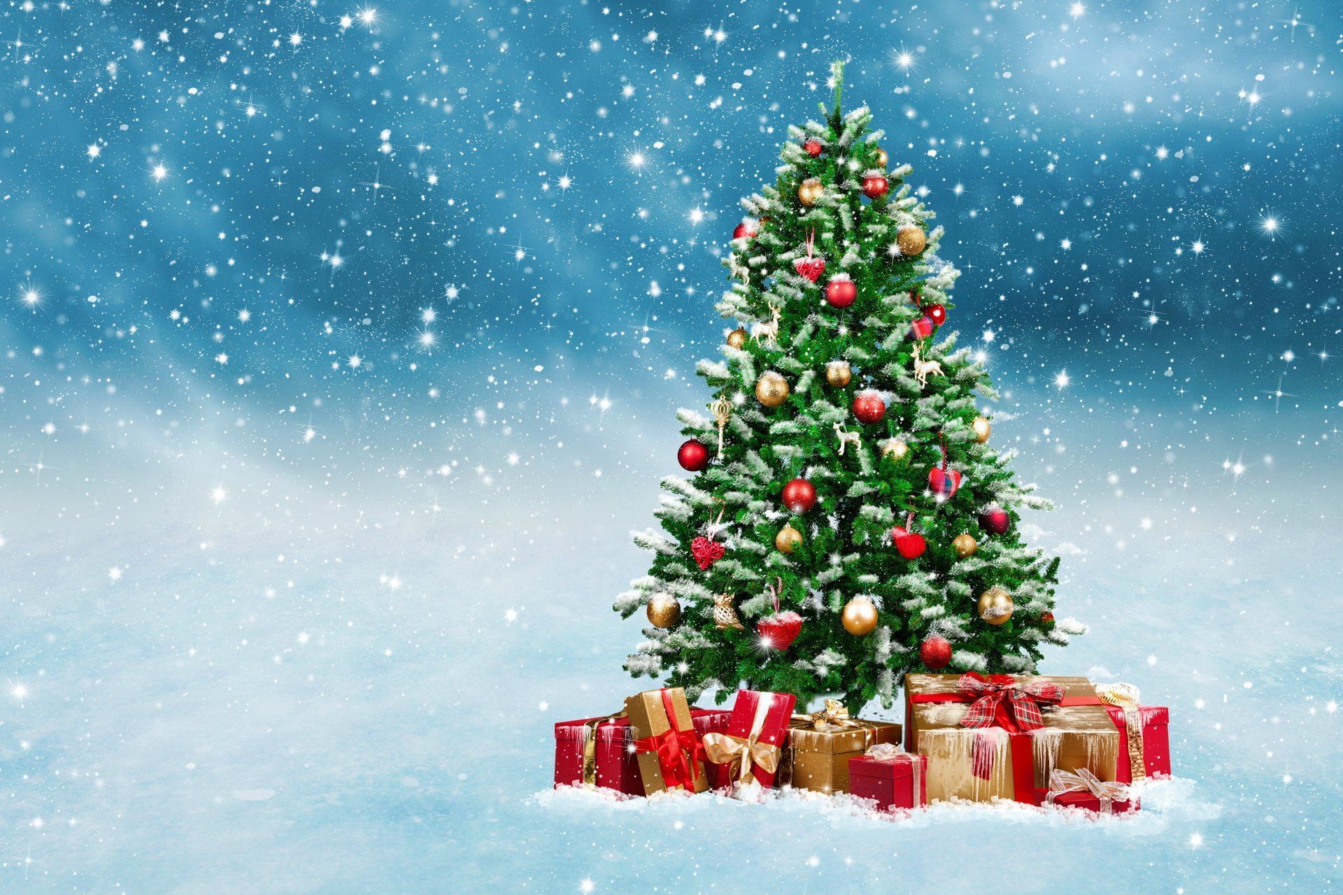 Christmas Tree And Presents Wallpapers - Wallpaper Cave