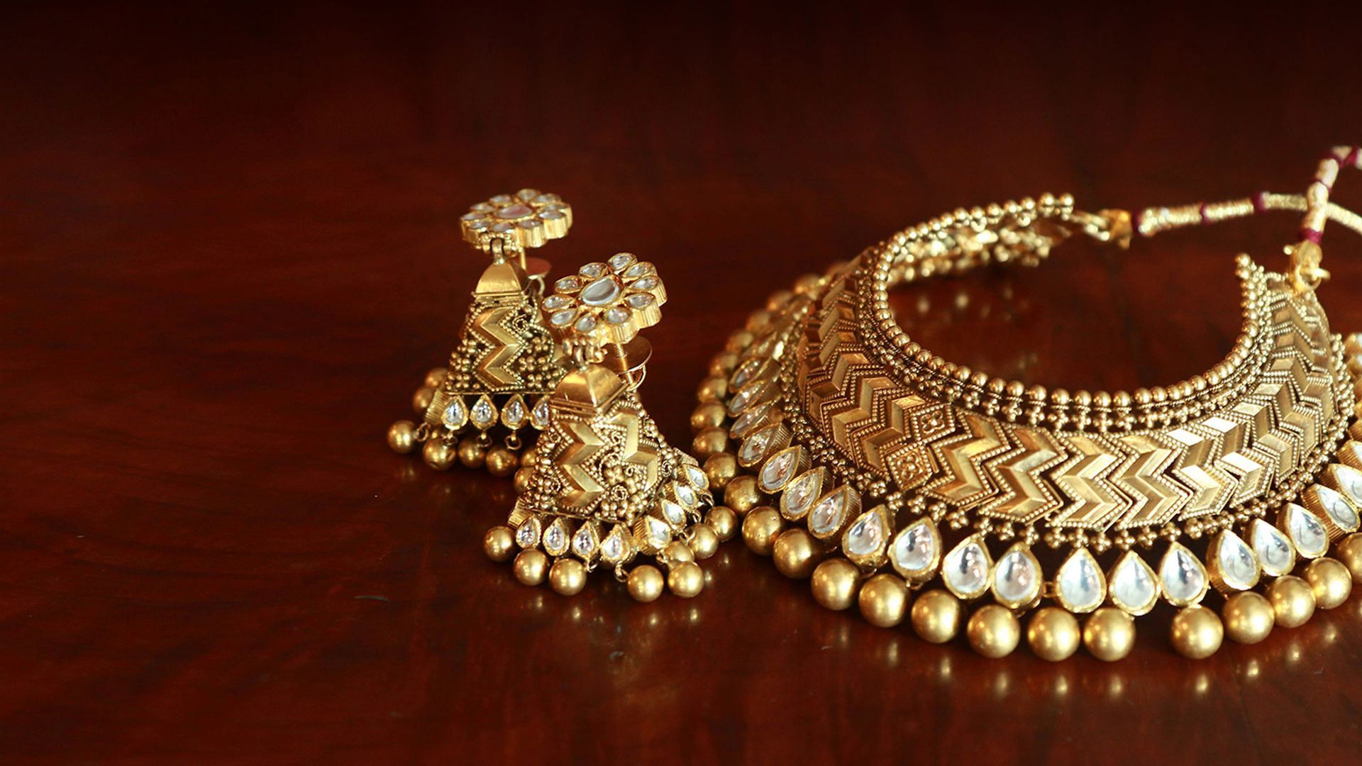 Gold Jewellery Wallpaper Free Gold Jewellery Background