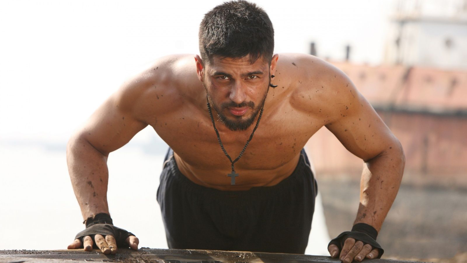 Sidharth Malhotra As Monty Fernandes Brothers Malhotra Brothers Anthem