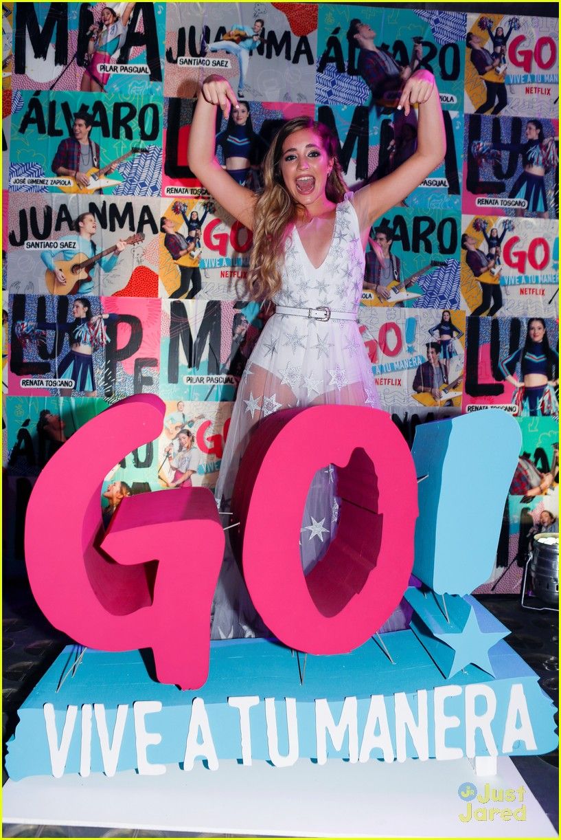 Go! Vive a Tu Manera' Stars Celebrate Premiere of Series on Netflix: Photo 1218193. Go Vive a Tu Manera, Jose Gimenez Zapiola, Netflix, Pilar Pascual, Renata Toscano, Santiago Saez Rivera Picture