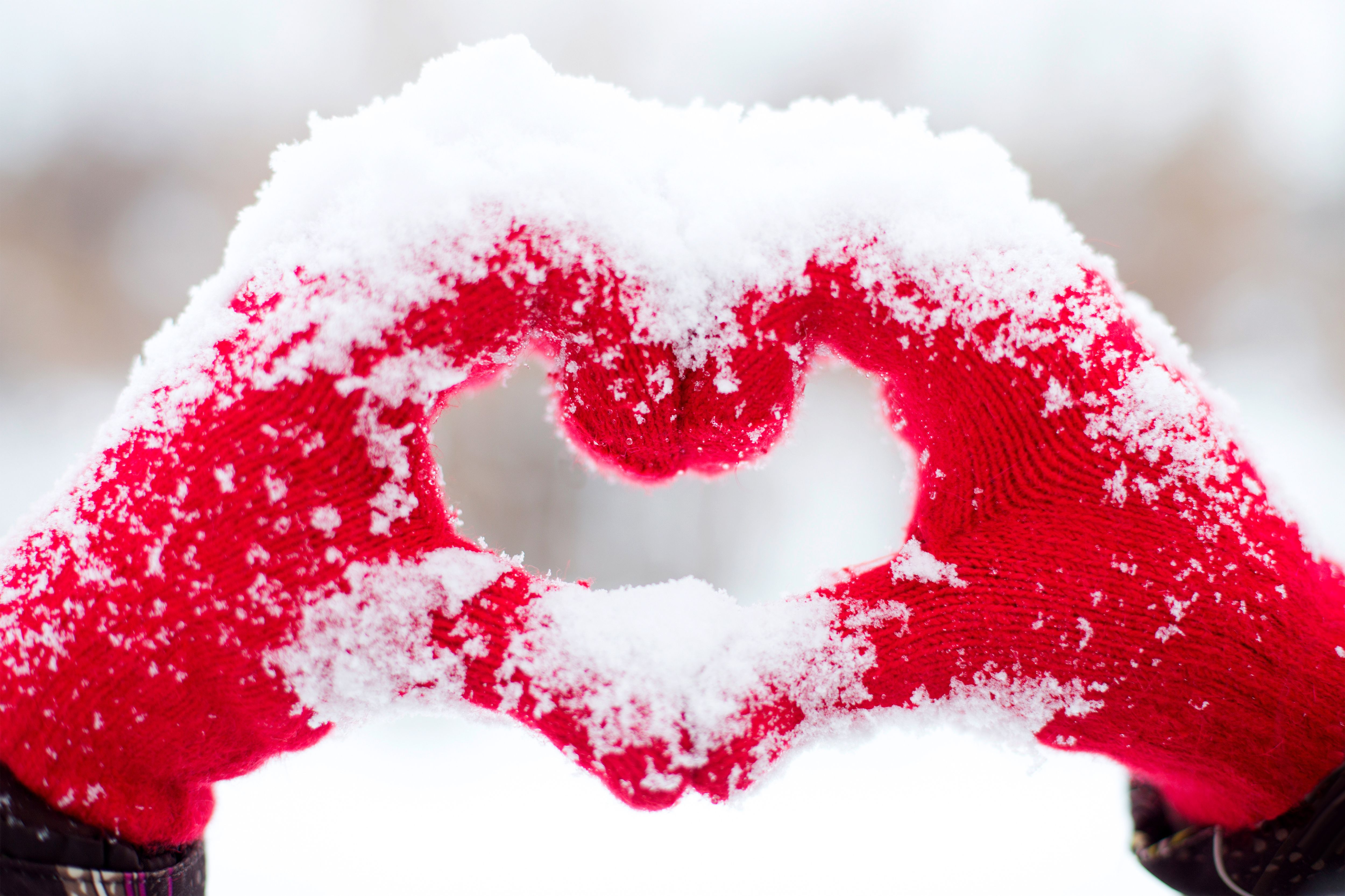 Winter Heart Of Hands Background Quality Image And Transparent PNG Free Clipart