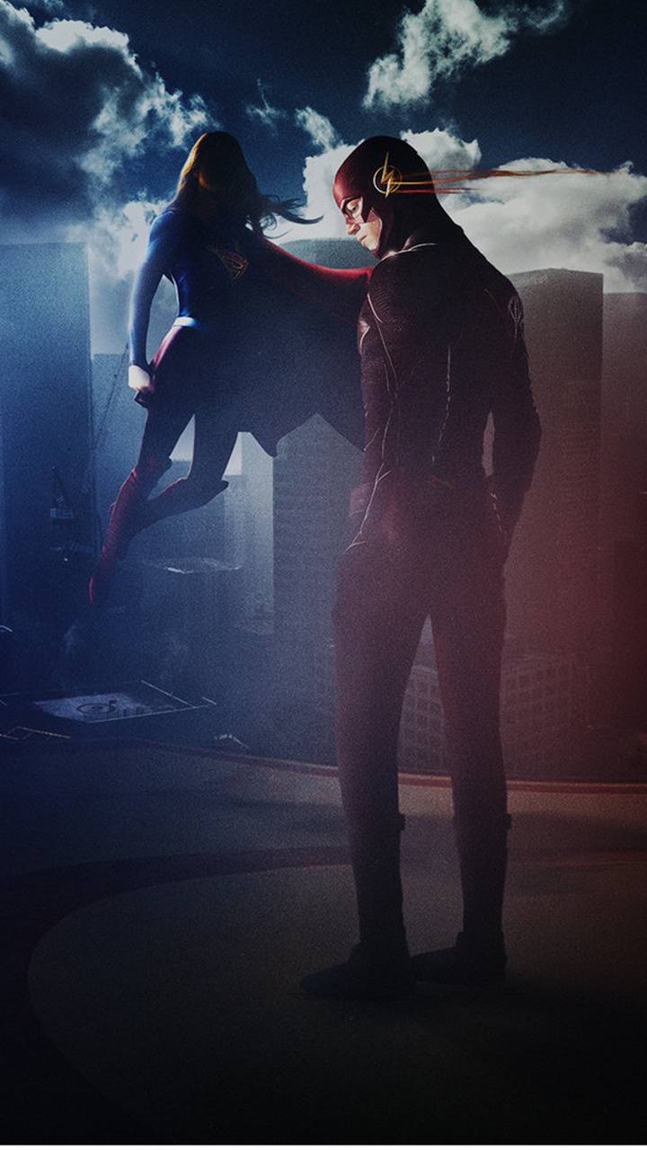 Supergirl VS Flash wallpaper