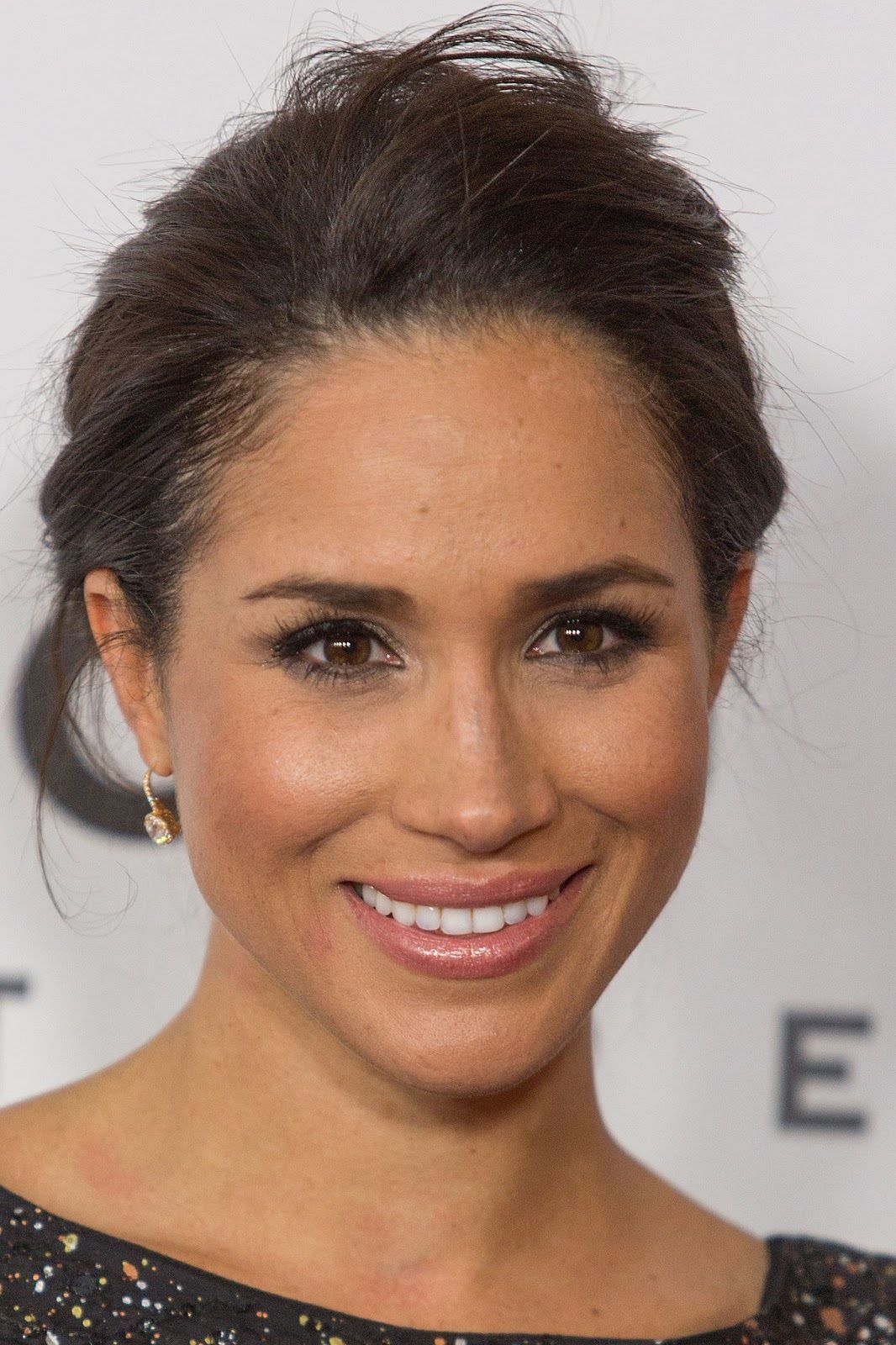 Free Download Meghan Markle High Quality Wallpaper For iPhone on our website with great care. You can searc. Meghan markle photo, Meghan markle, Kate and meghan