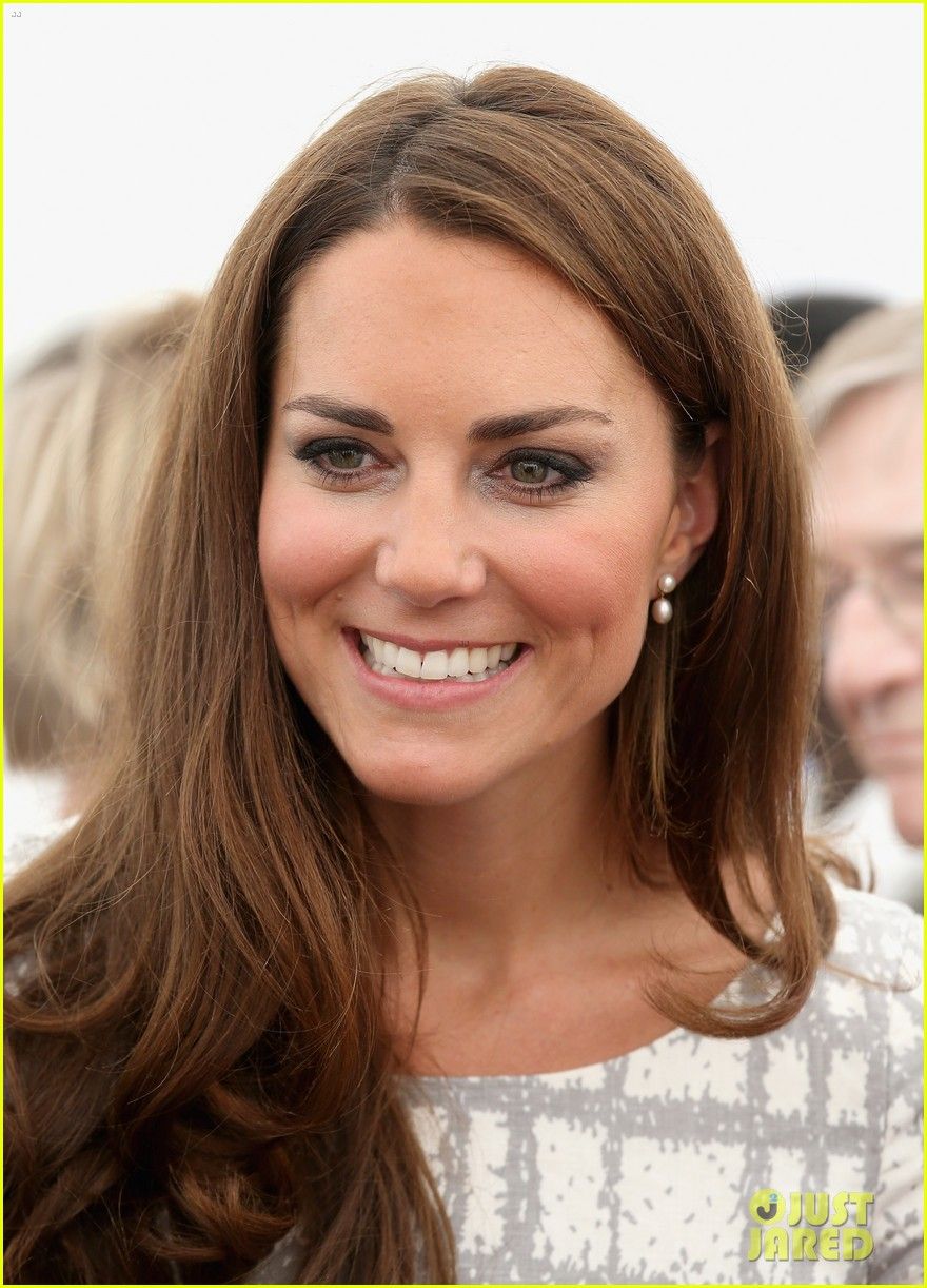 Duchess Kate: Ping Pong for Charity: Photo 2692328. Kate Middleton, Prince Harry, Prince William Picture
