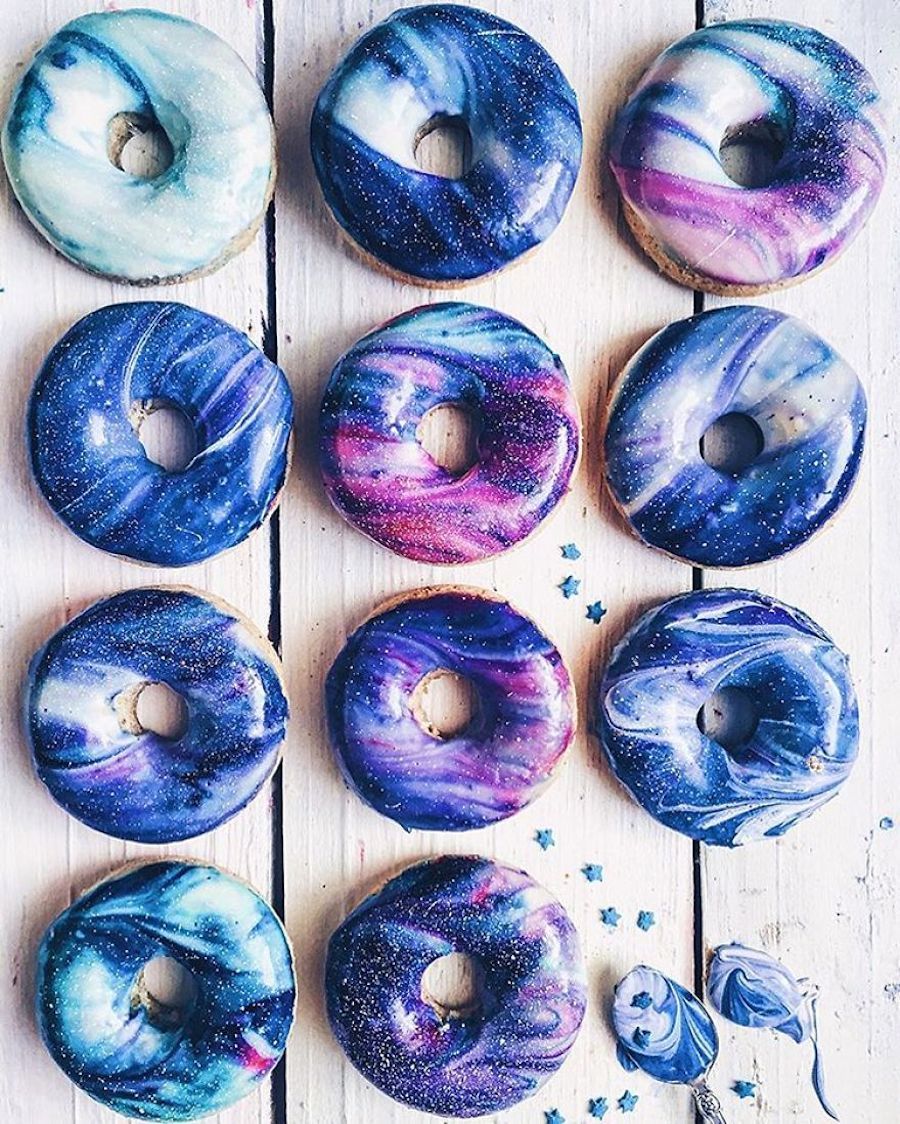 Amazing Galaxy Donuts by Hedi Gh. Galaxy desserts, Homemade donuts, Donut recipes