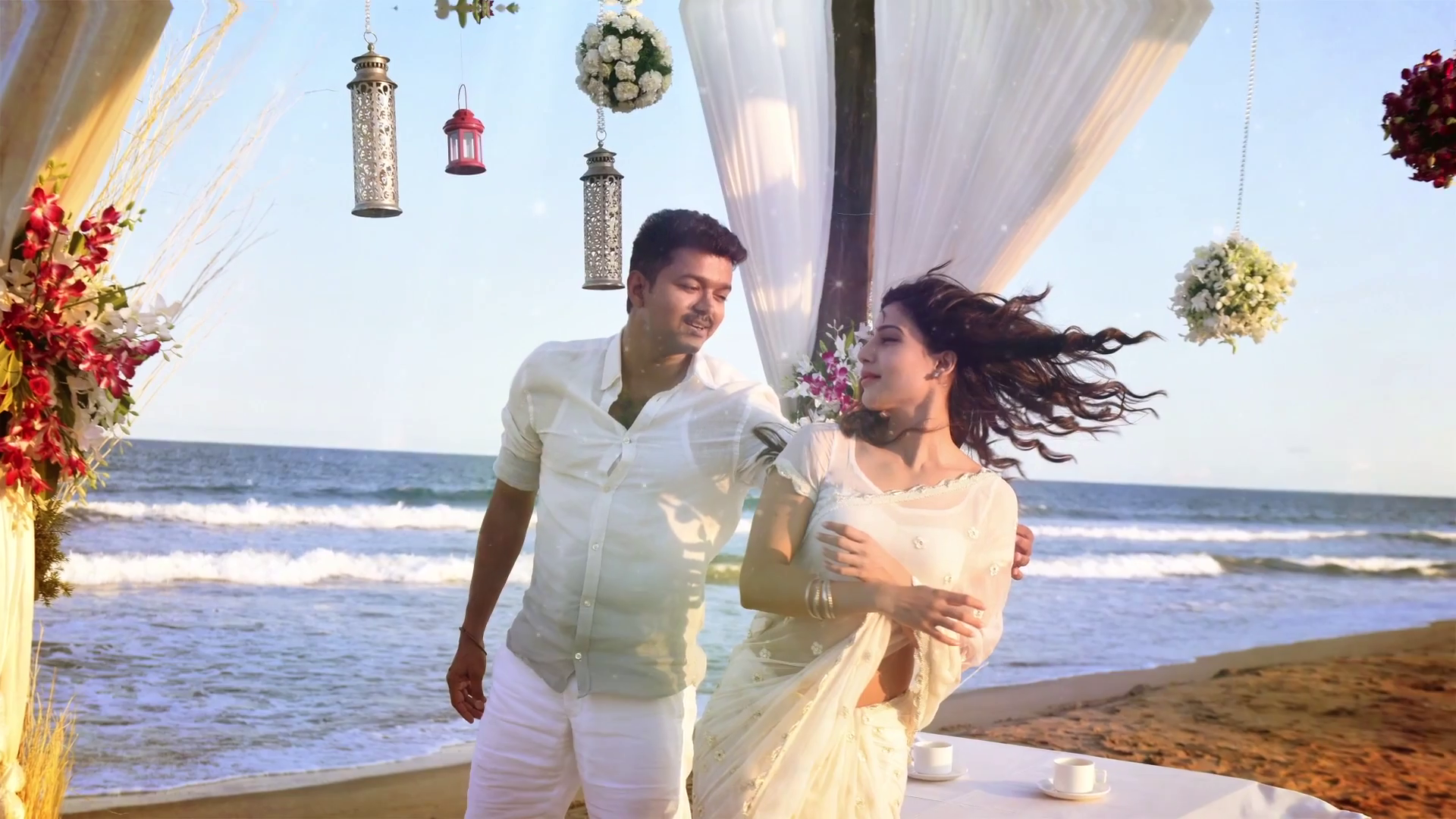 Theri Vijay Samantha Romantic Love Couple Wallpaper Song En Jeevan