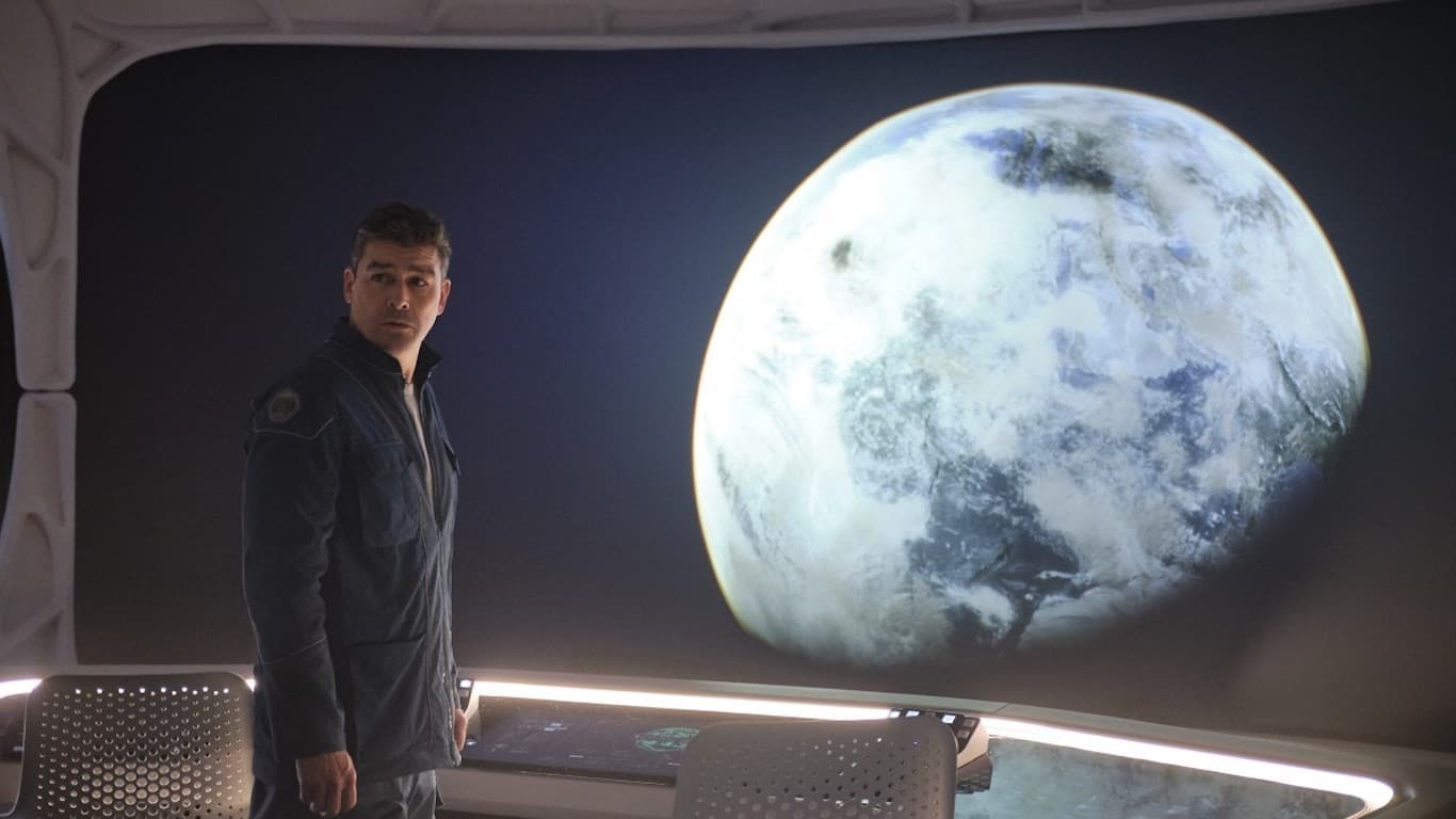 George Clooneys Sci Fi Drama, The Midnight Sky On Netflix Is Loaded With A Message