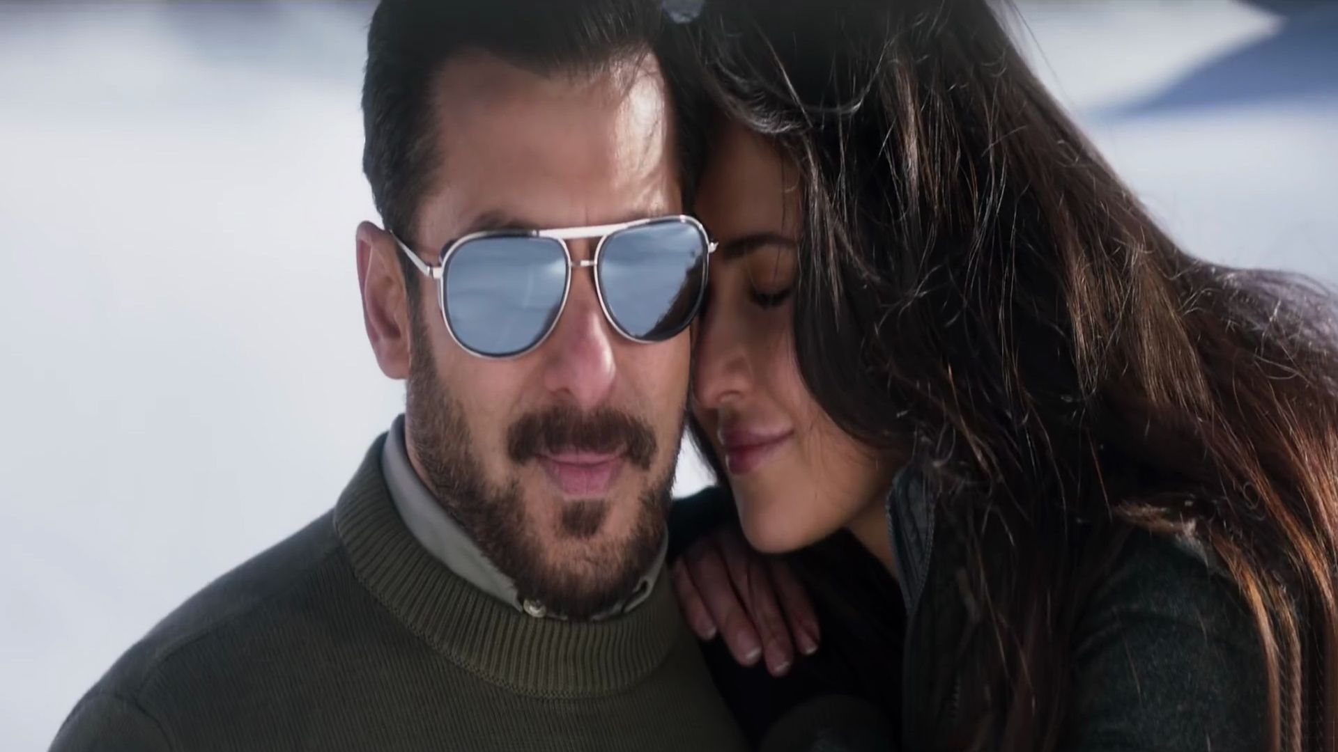 Salman Khan and Katrina Kaif Romantic Photo of Tiger Zinda Hai Movie